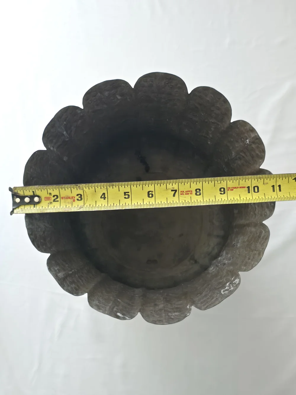 Vintage Hammered Brass Footed Planter Scalloped Leaf Cachepot Vase